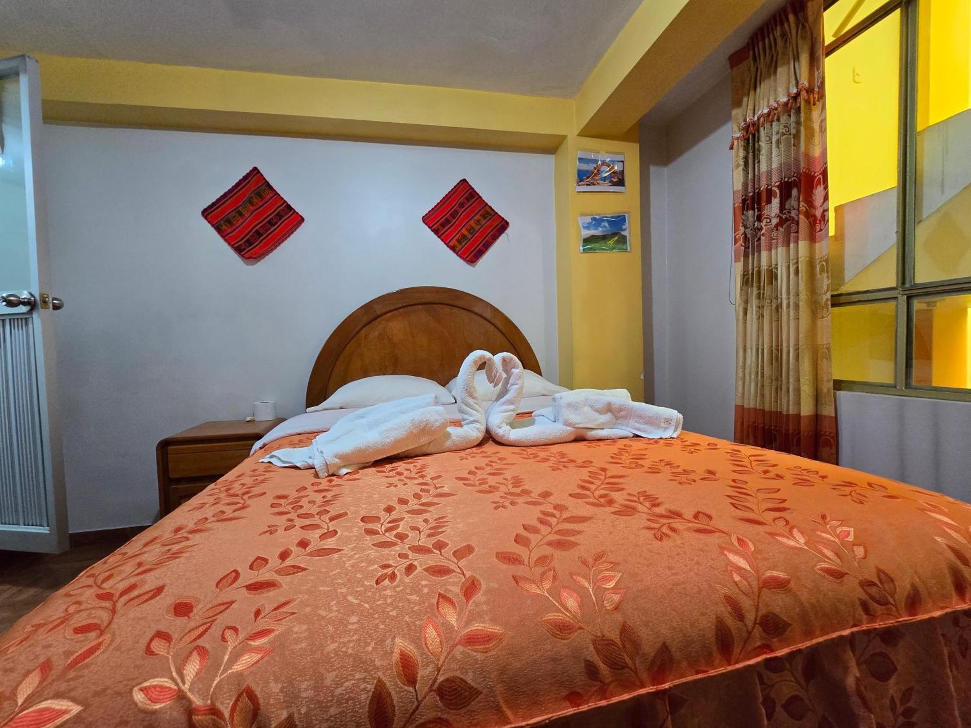 Hostal Acuarius Puno Eksteriør bilde