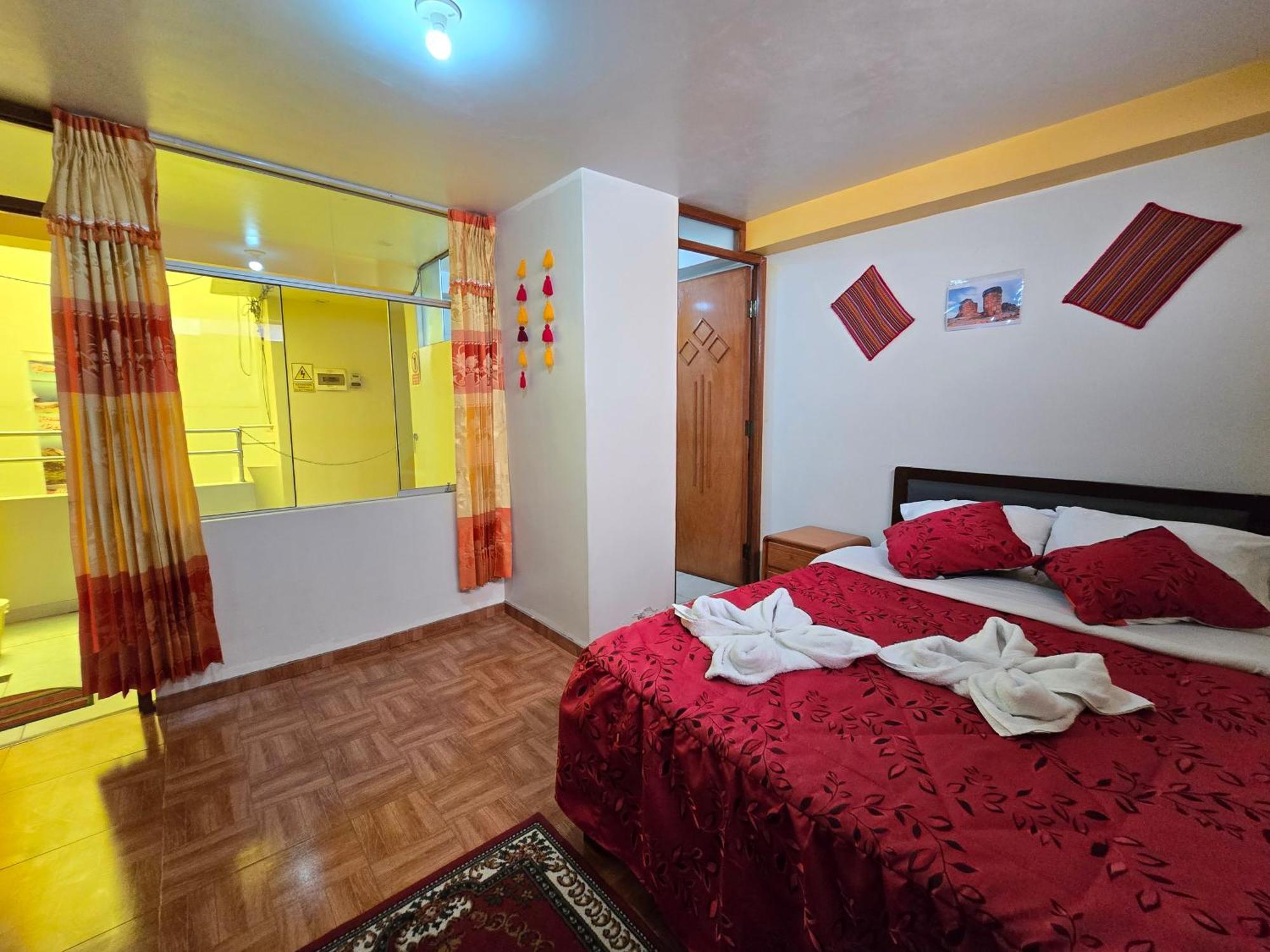 Hostal Acuarius Puno Eksteriør bilde