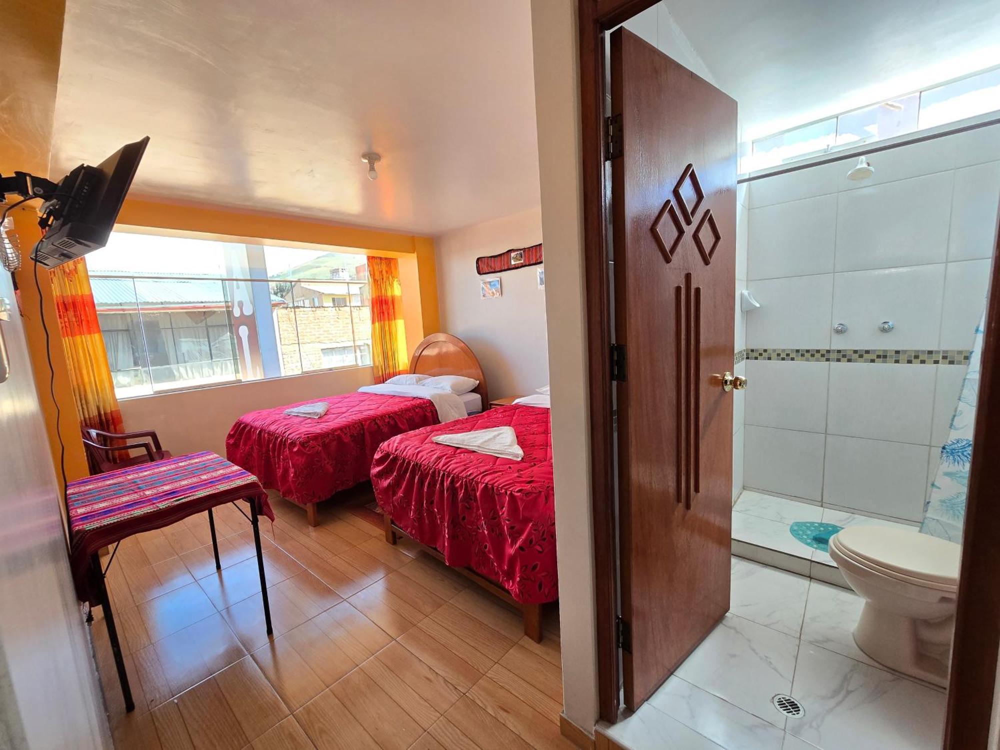 Hostal Acuarius Puno Eksteriør bilde