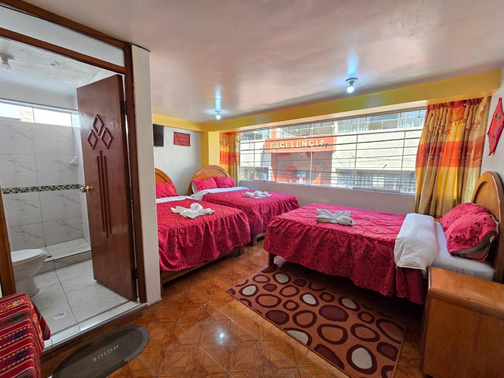 Hostal Acuarius Puno Eksteriør bilde